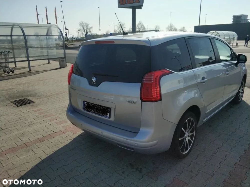 Peugeot 5008 2.0 HDi Premium - 4