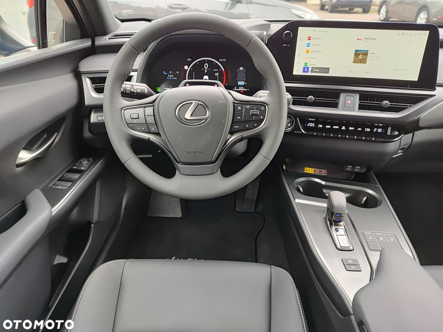 Lexus UX 300h F Sport Design - 11