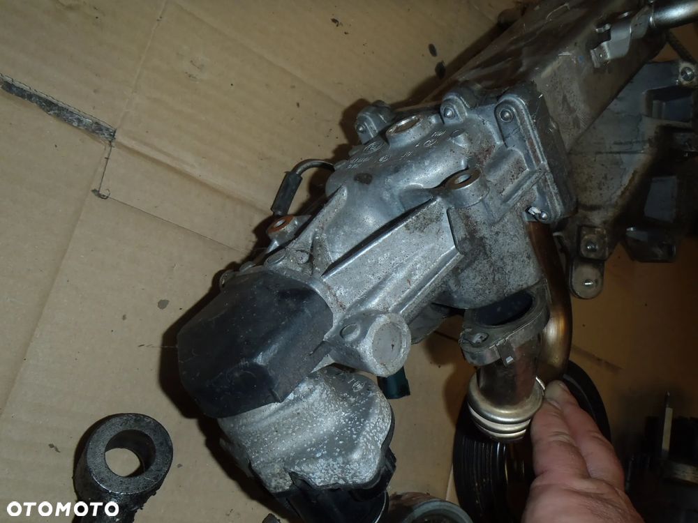 pompa vacum chłodniczka oleju wody vw audi skoda b6 b7 caddy fabia golf 1.6 2.0 tdi - 25