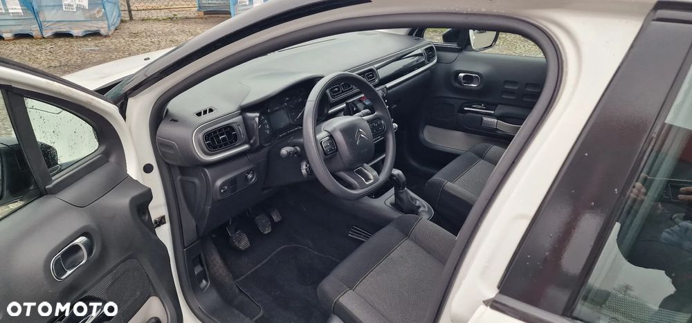 Citroën C3 1.2 PureTech Shine - 9