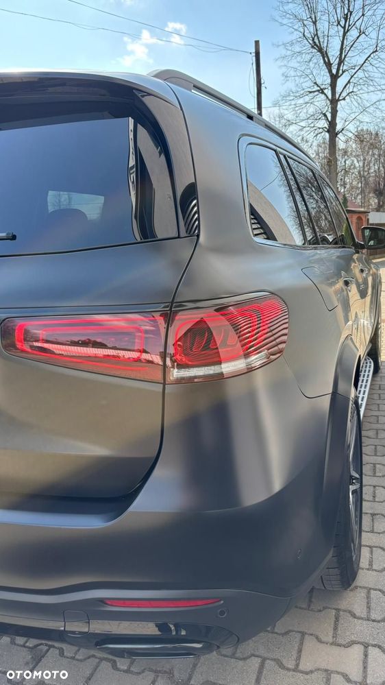 Mercedes-Benz GLS - 22