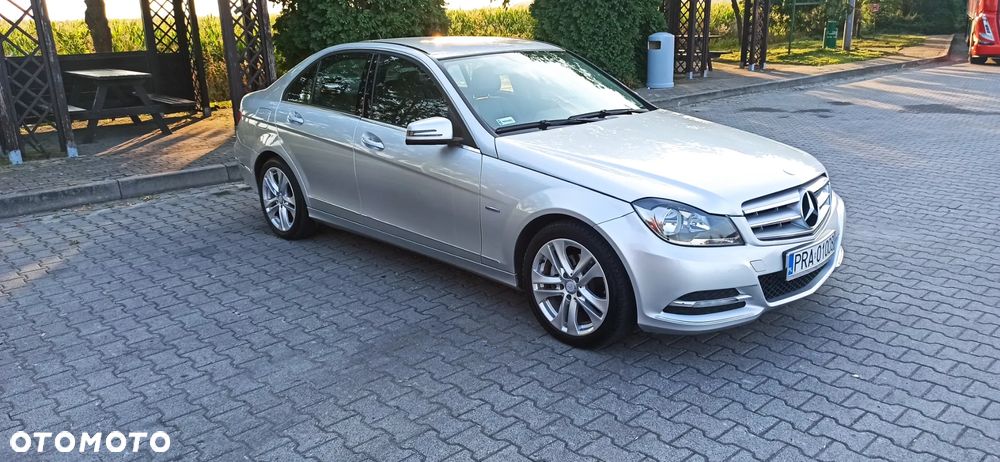 Mercedes-Benz Klasa C 180 T CDI DPF (BlueEFFICIENCY) Avantgarde - 16