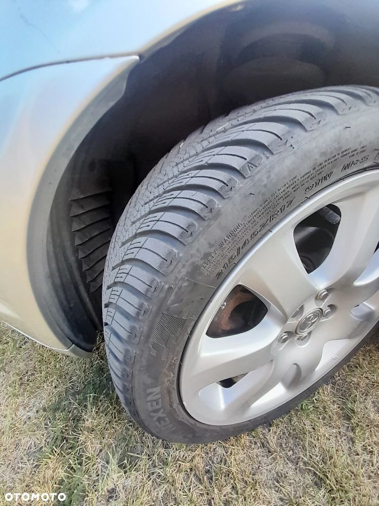 Toyota Avensis 2.4 VVT-i Sol Plus - 8