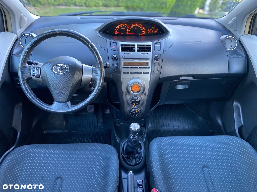 Toyota Yaris 1.33 Sol - 12