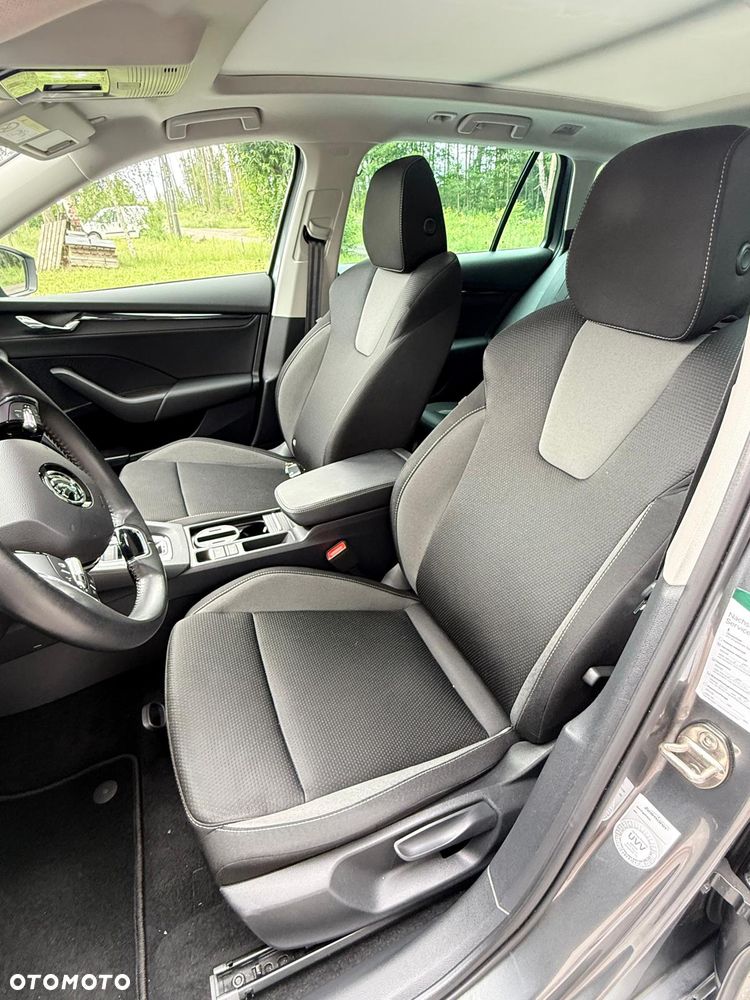 Skoda Octavia 2.0 TDI DSG Selection - 5