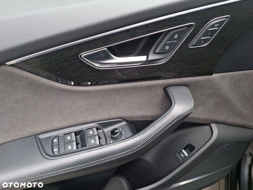 Audi SQ8 - 10
