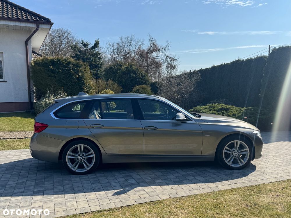 BMW Seria 3 320d Luxury Line - 7