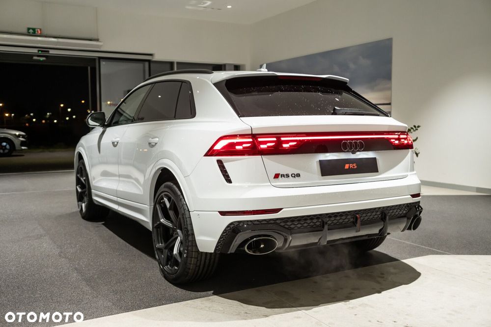 Audi RS Q8 - 3