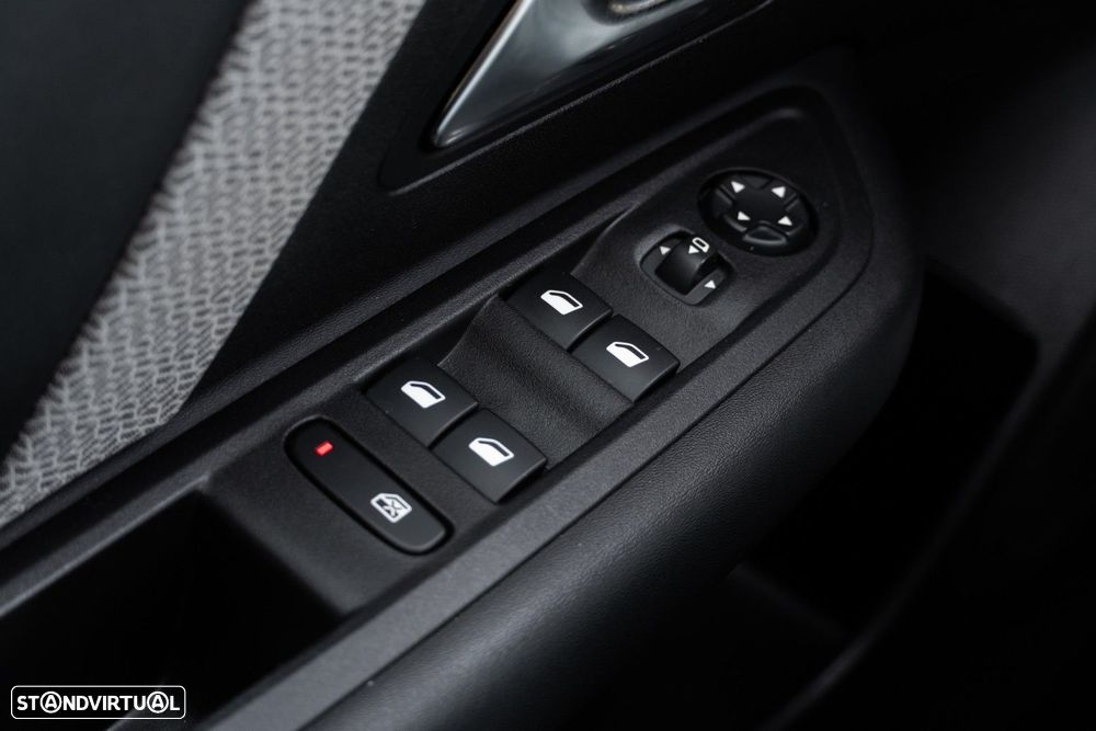 Citroën C4 1.2 PureTech Shine - 30