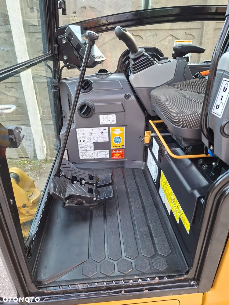 Caterpillar 301.8 05A Powertilt - 32