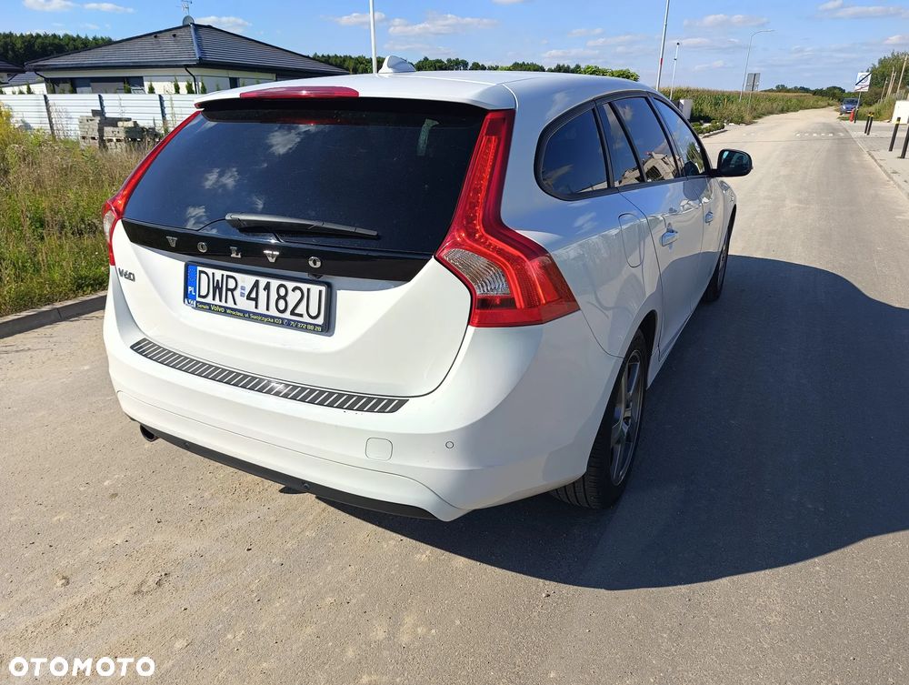 Volvo V60 D3 Drive-E Kinetic - 3