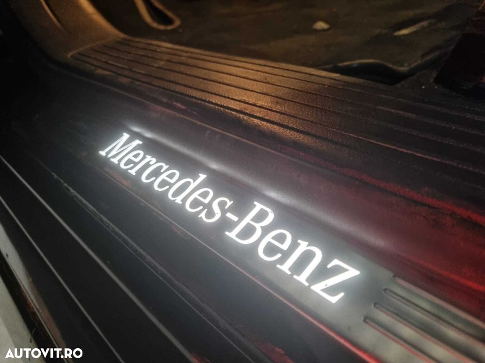 Mercedes-Benz GLE 500 e 4MATIC - 12