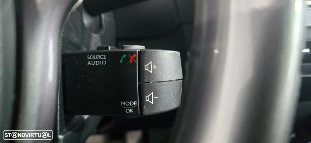 Renault Clio Sport Tourer Energy dCi 90 Start & Stop LIMITED 2018 - 9