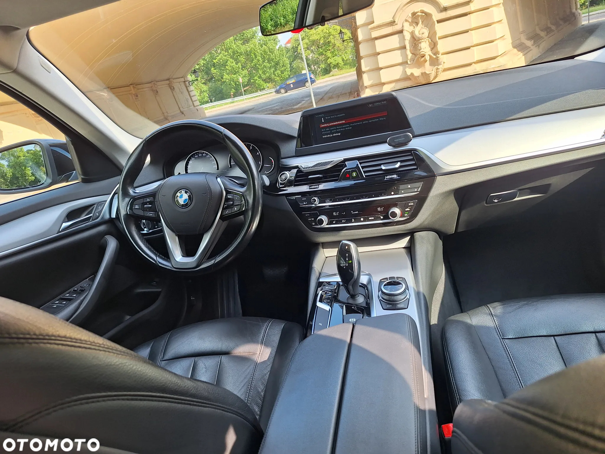 BMW Seria 5 520d Touring - 9