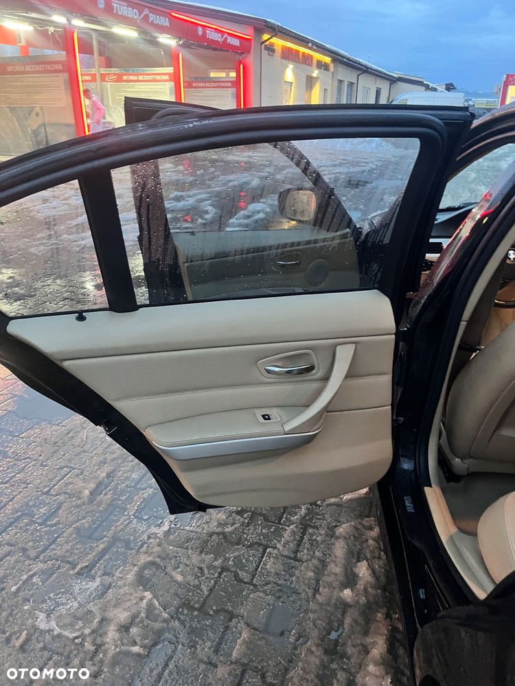 BMW Seria 3 318d - 8