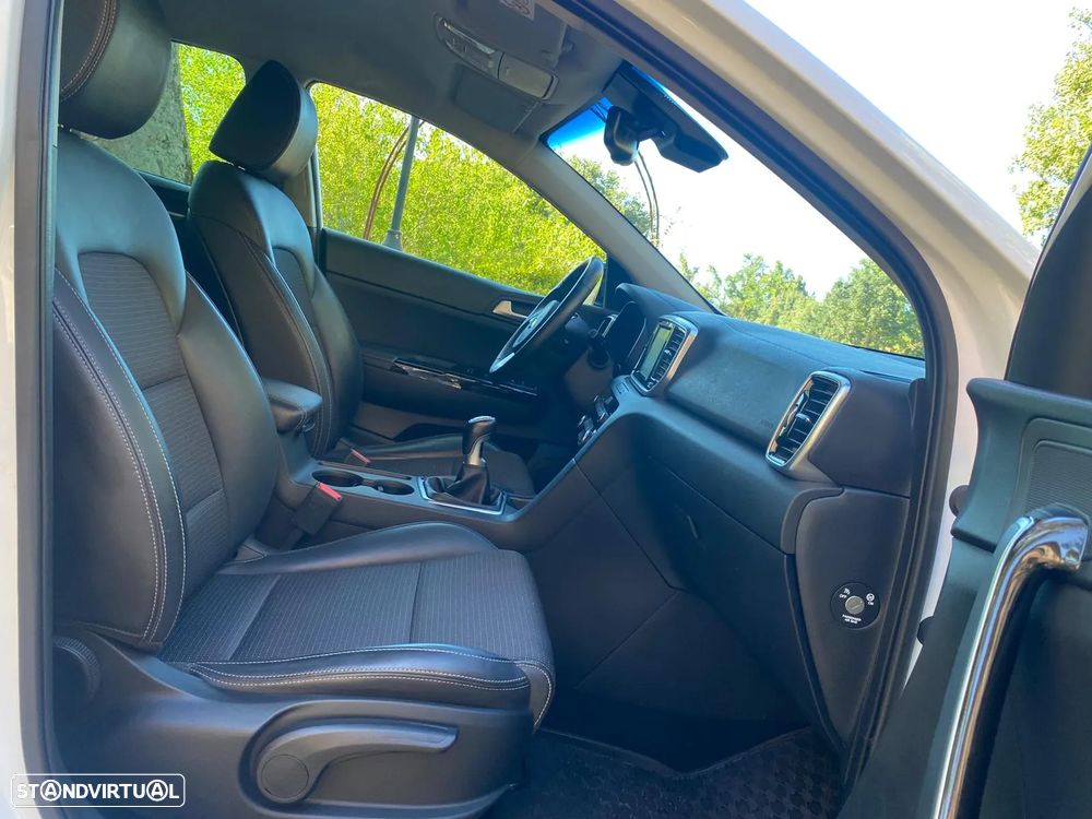 Kia Sportage 1.6 CRDI ISG MHEV Tech - 12