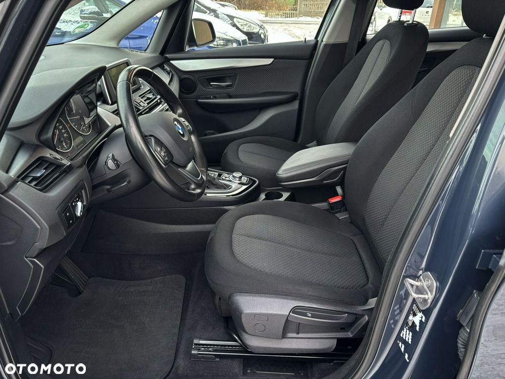 BMW Seria 2 218i Advantage - 13