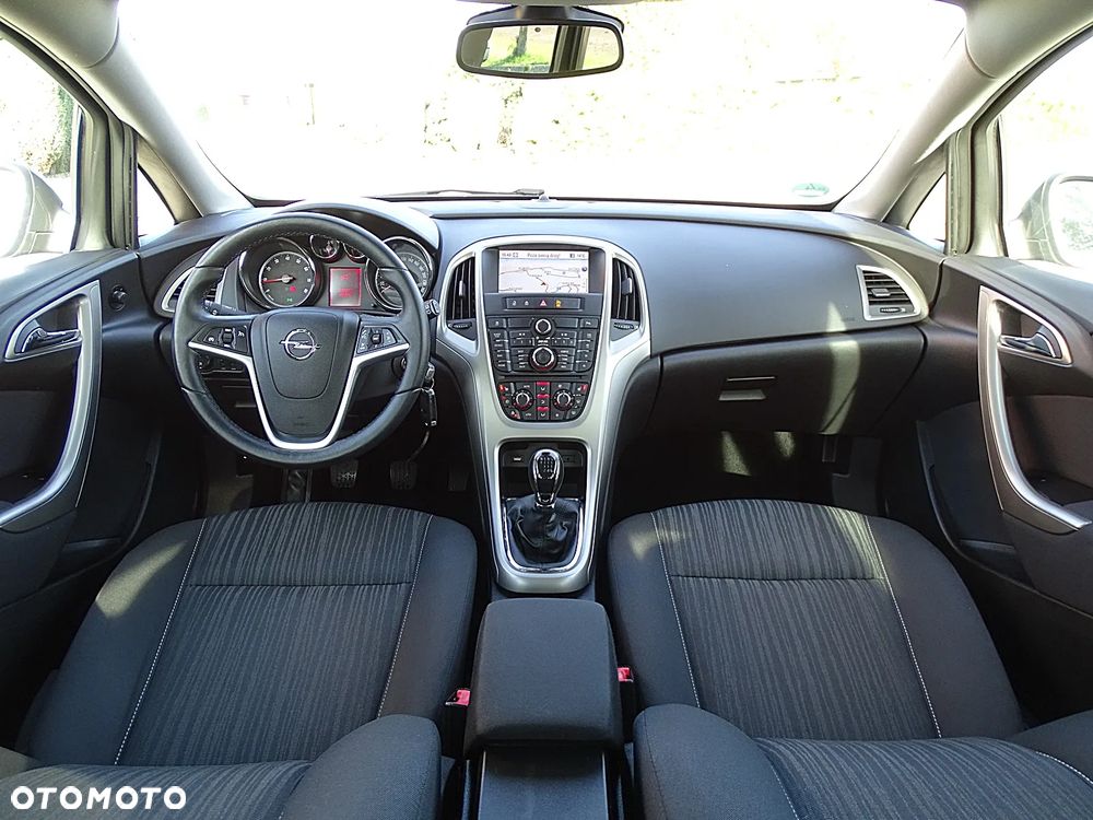 Opel Astra 1.4 Turbo Cosmo - 6