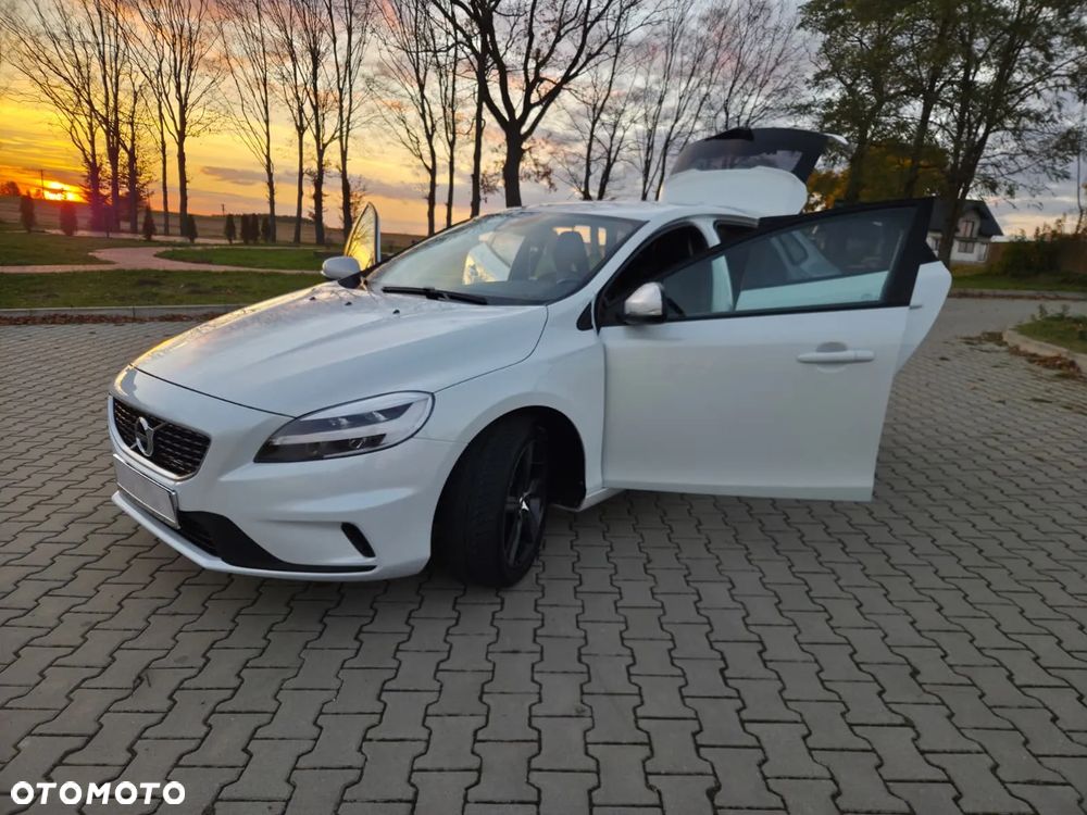 Volvo V40 T3 Geartronic RDesign - 22