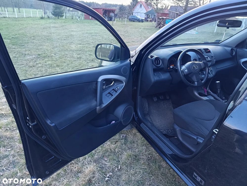 Toyota RAV4 2.0 4x4 - 19