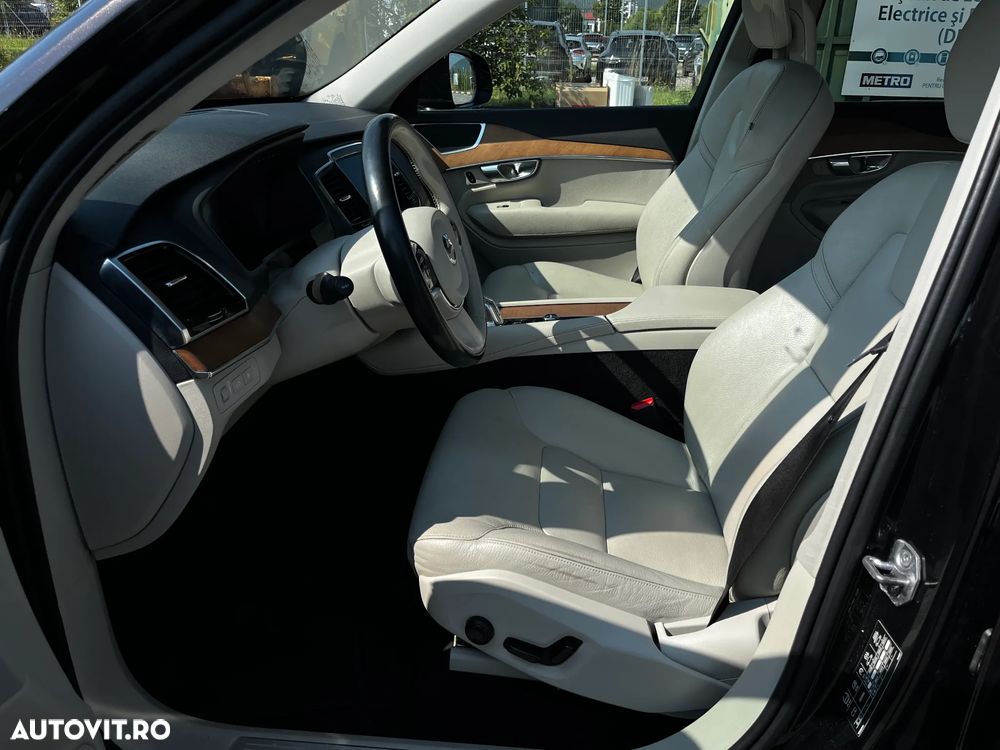 Volvo XC 90 - 11