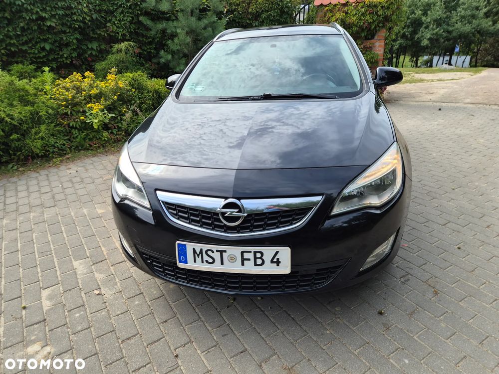 Opel Astra 1.4 T Cosmo - 14