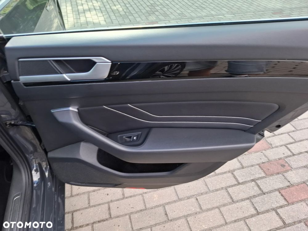 Volkswagen Arteon 2.0 TDI Elegance DSG - 32
