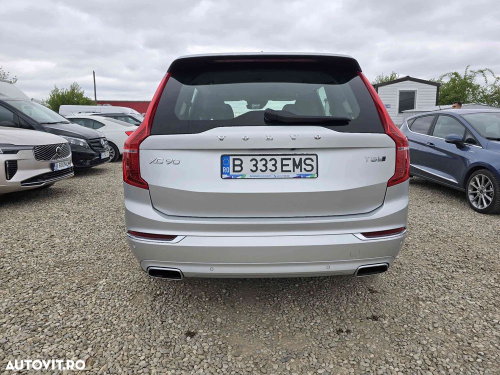 Volvo XC 90 - 5