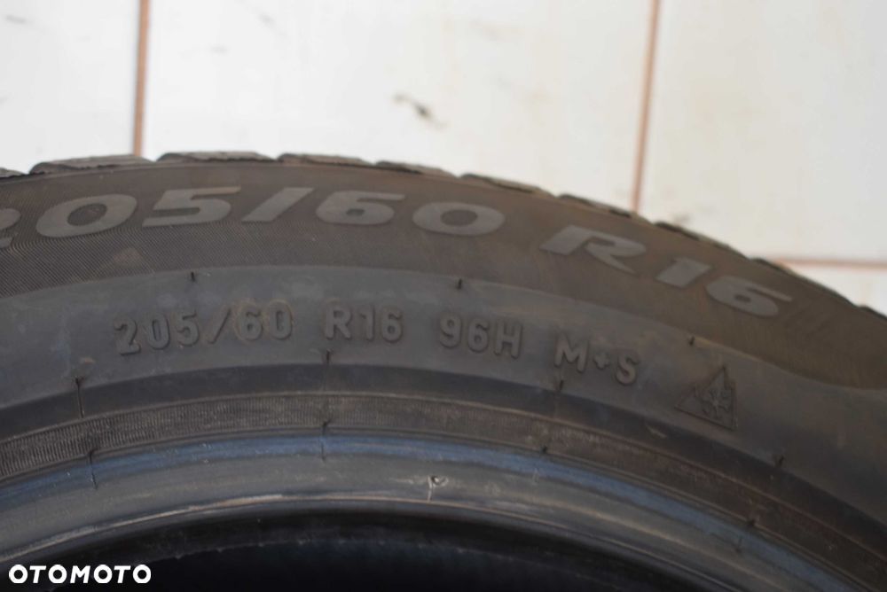 R16 205/60 Pirelli Sottozero 3 RSC * Wysyłka gratis! - 7