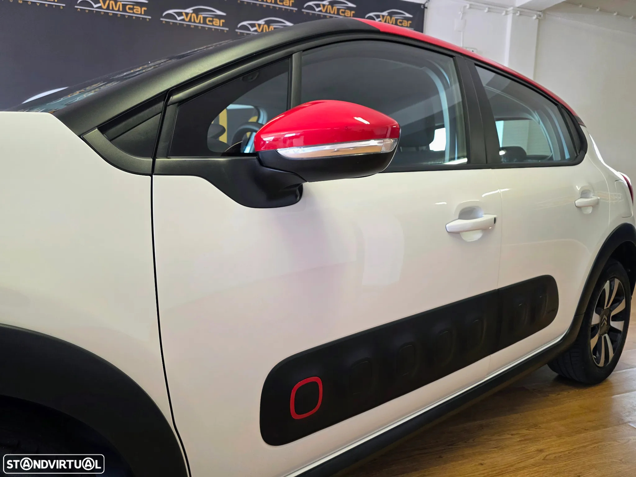 Citroën C3 1.2 PureTech Shine - 20