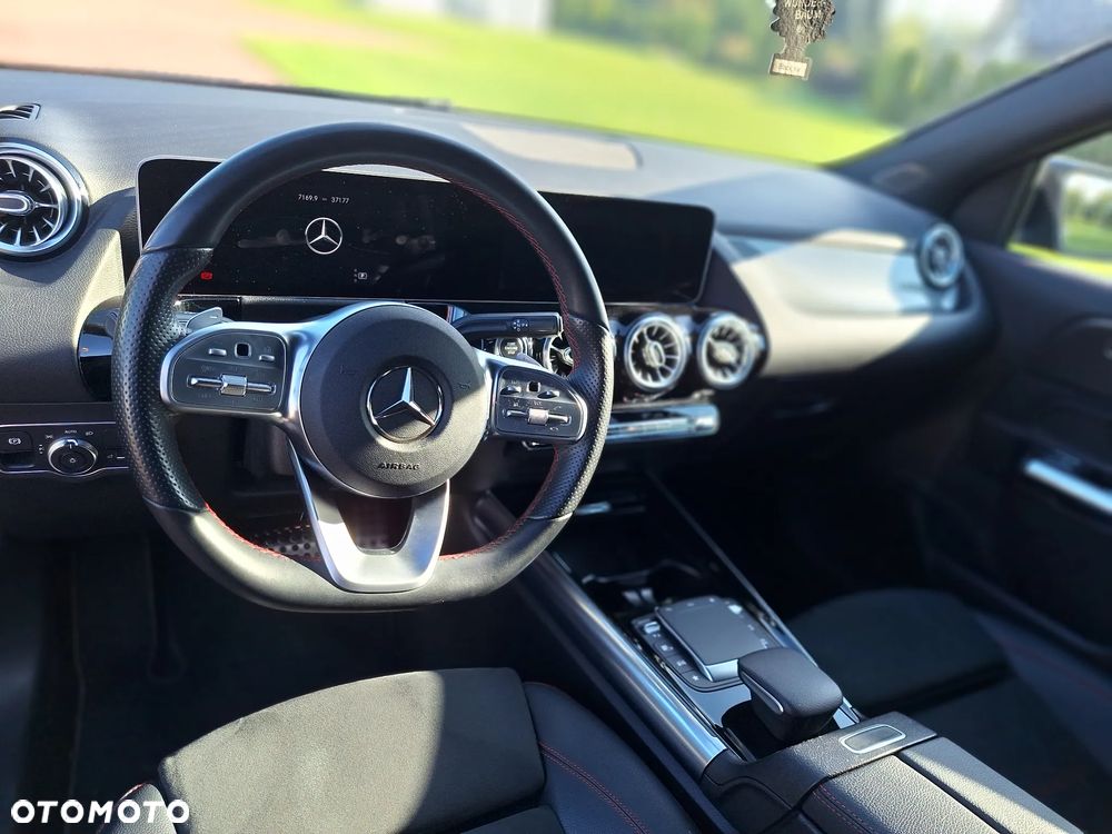 Mercedes-Benz GLA 250 4-Matic - 6
