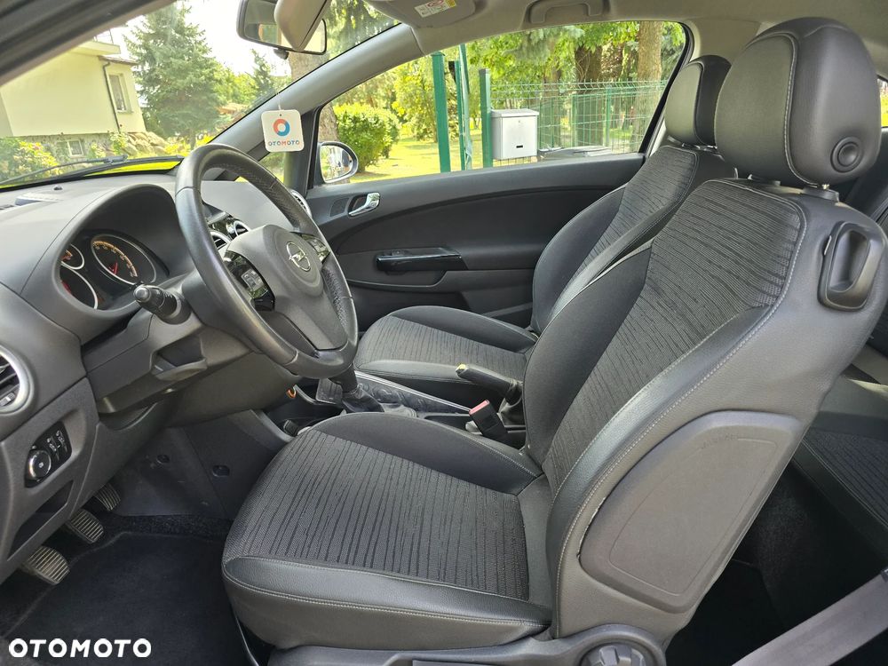 Opel Corsa - 11