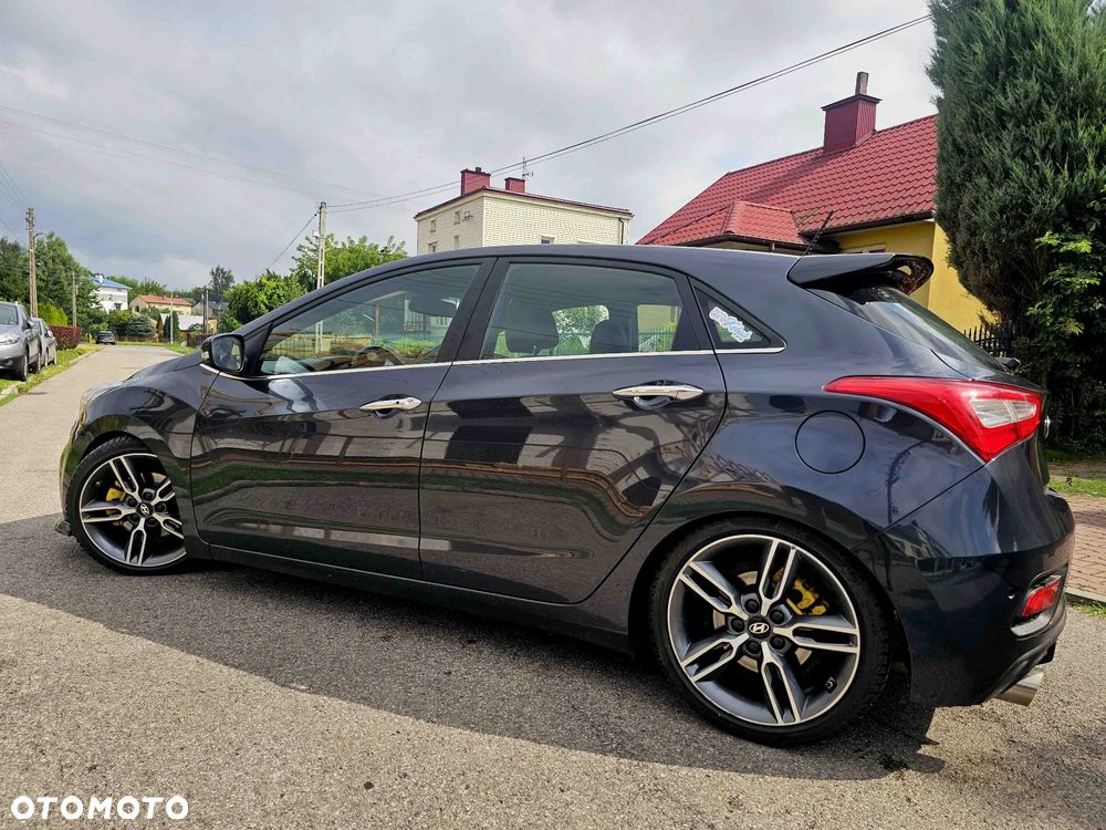 Hyundai i30 1.6 T GDI Turbo - 14