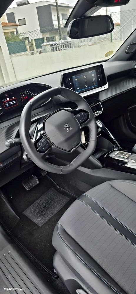 Peugeot 2008 1.5 BlueHDi Allure Pack EAT8 - 12