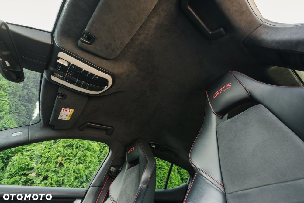 Porsche Panamera - 33