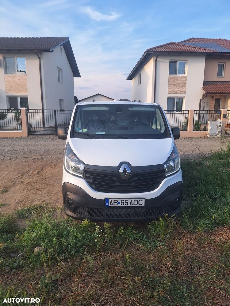 Renault Trafic - 2
