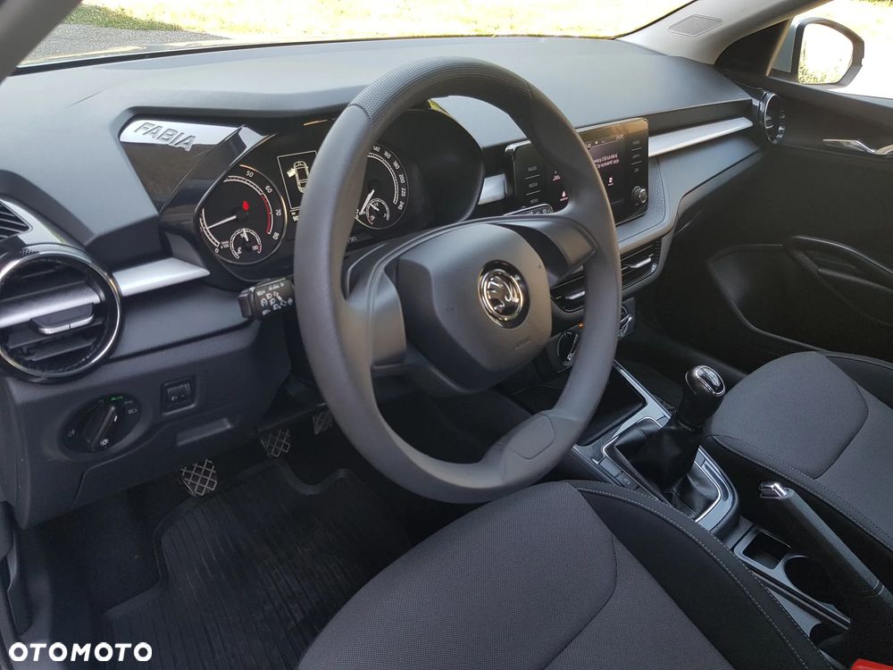 Skoda Fabia 1.0 Ambition - 29