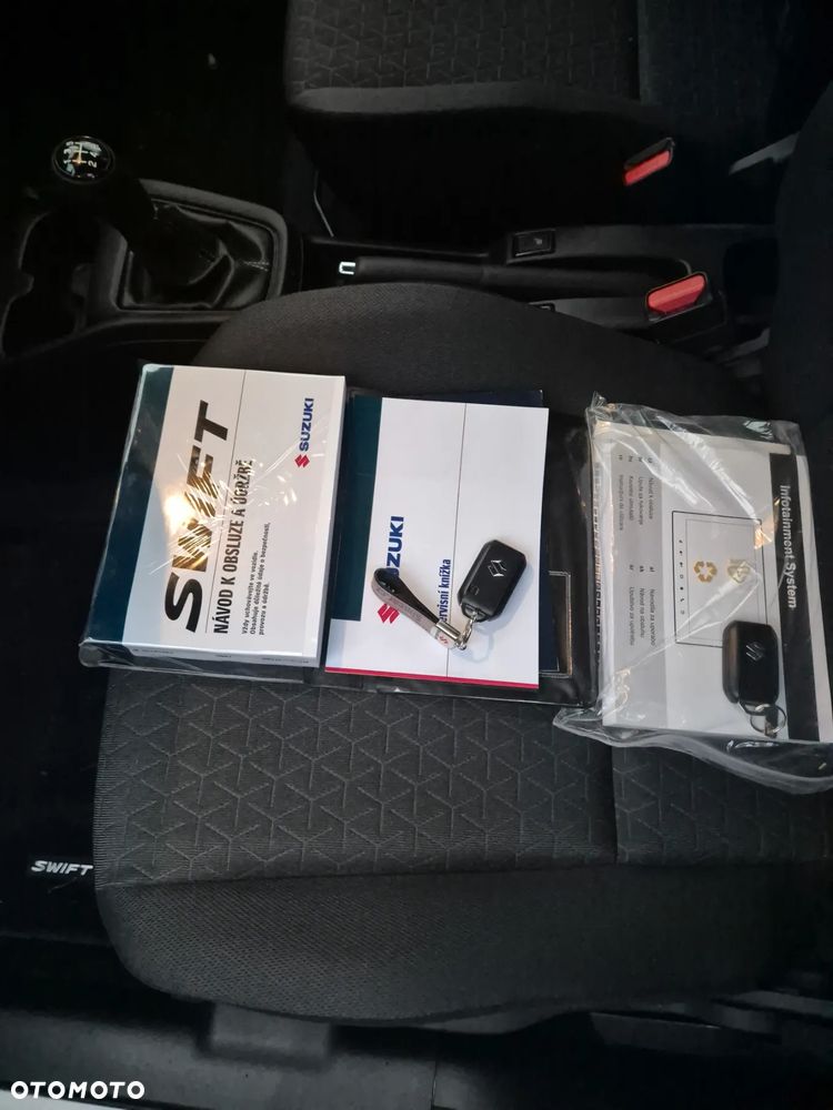 Suzuki Swift 1.2 Dualjet SHVS Premium - 32