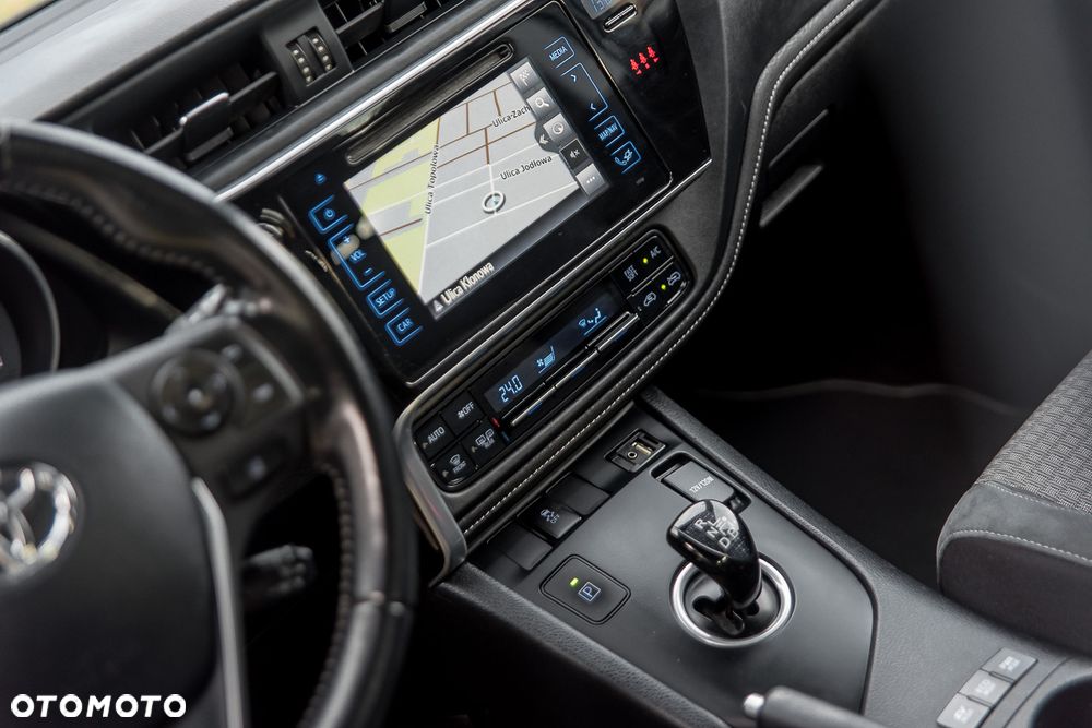 Toyota Auris 1.8 VVT-i Automatik Edition-S - 35