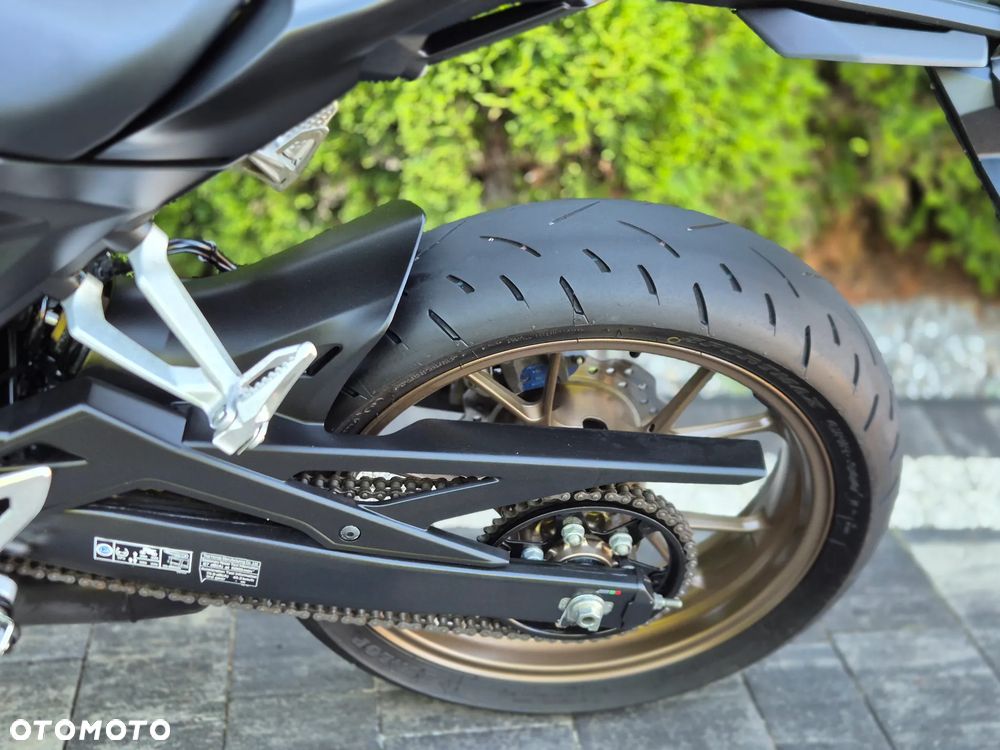 Honda CB - 17