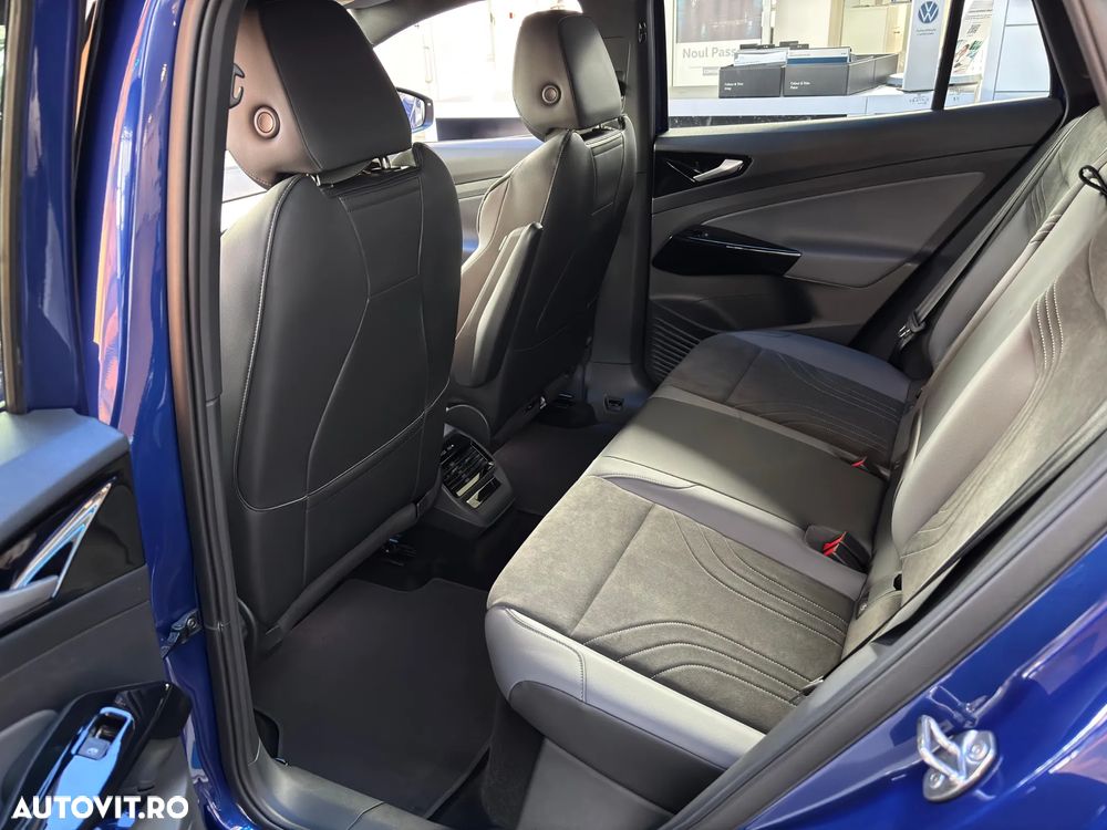 Volkswagen ID.4 - 13