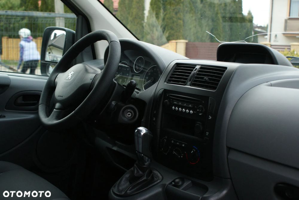 Peugeot Expert - 12