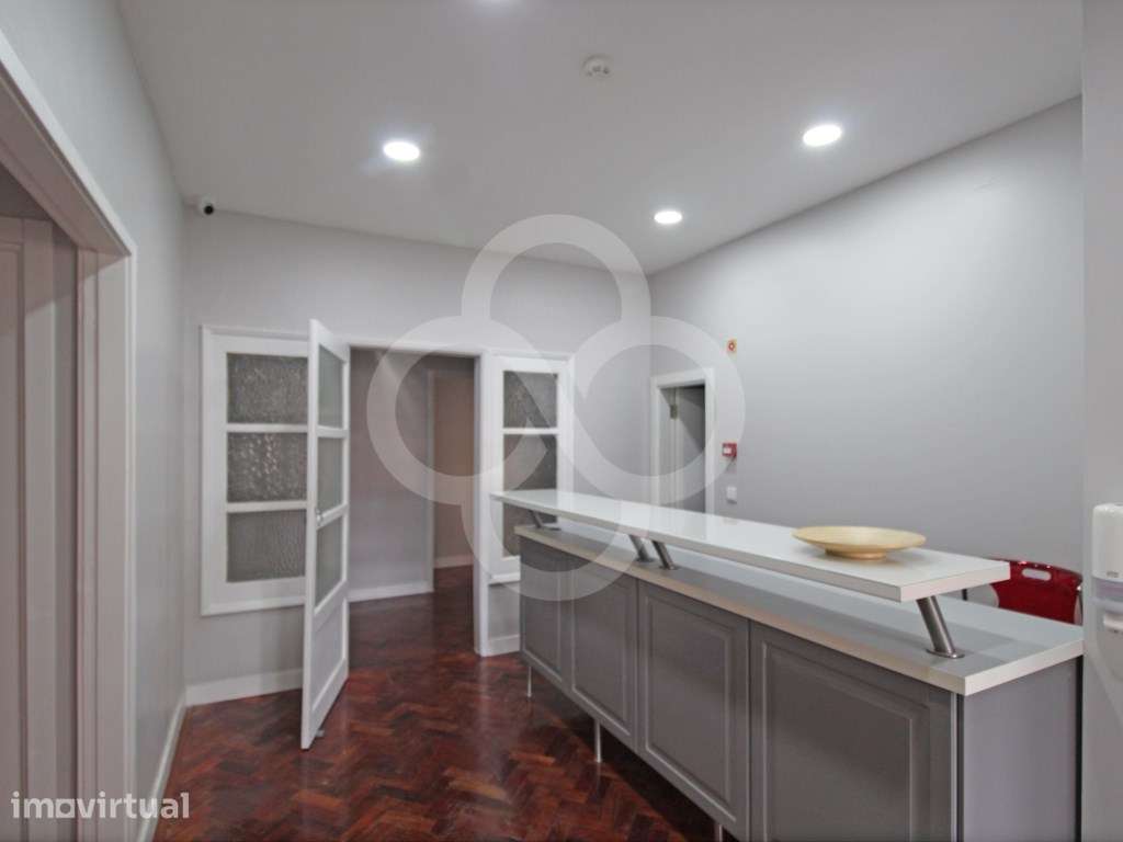 Quarto individual , situado na residência de estudantes em Lisboa - Grande imagem: 3/9