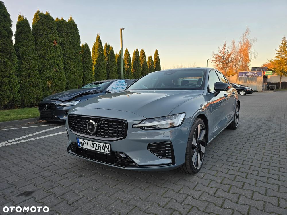 Volvo S60 T8 Recharge AWD Ultimate Dark - 2