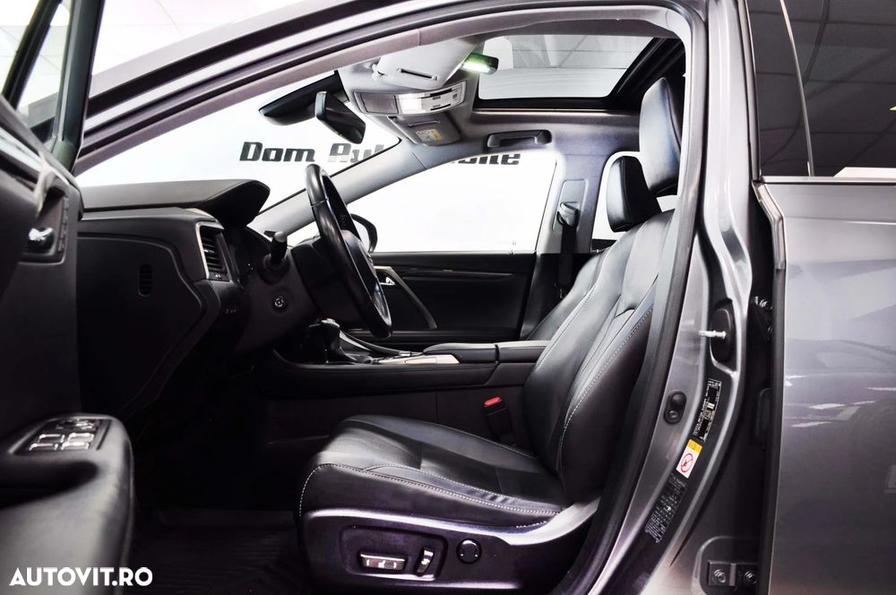 Lexus Seria RX - 12