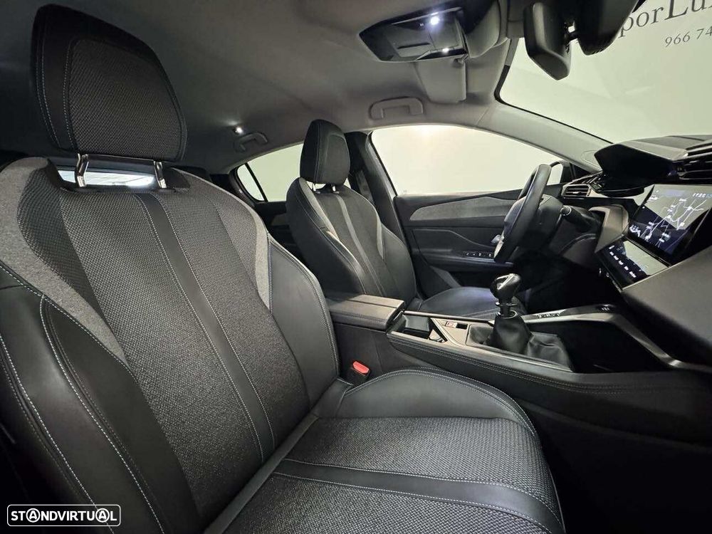 Peugeot 308 1.2 PureTech Allure - 12