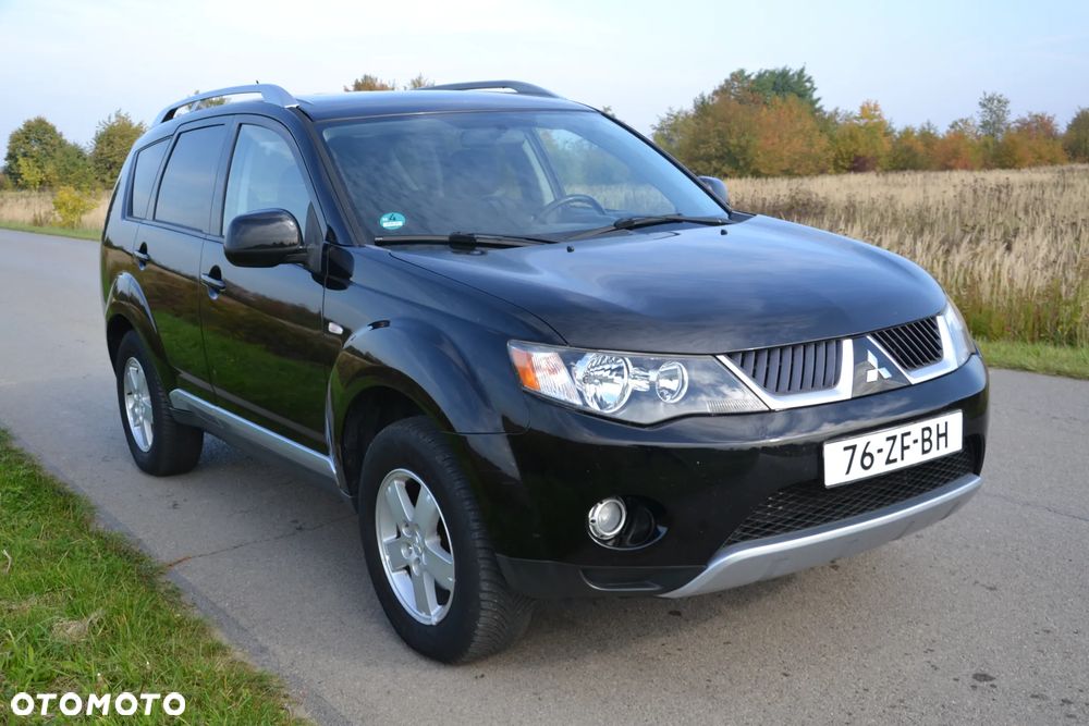 Mitsubishi Outlander 2.4 Invite 2WD - 9