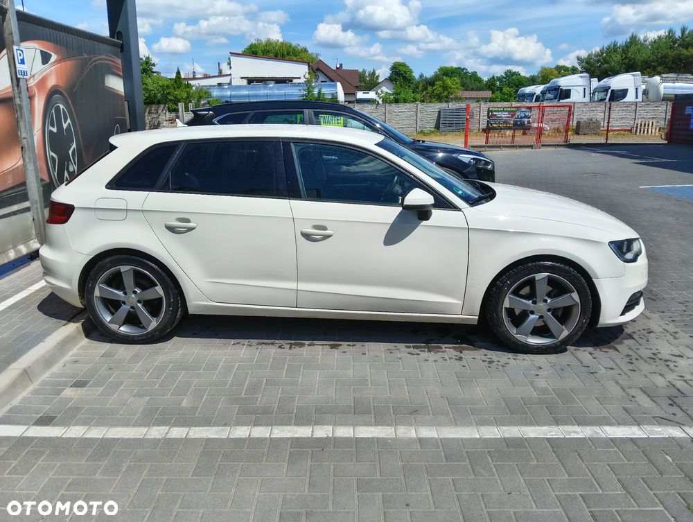 Audi A3 Sportback 2.0 TDI Edycja Specjalna - 6