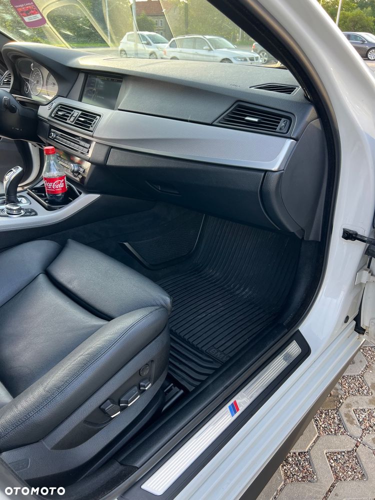 BMW Seria 5 535i xDrive - 10
