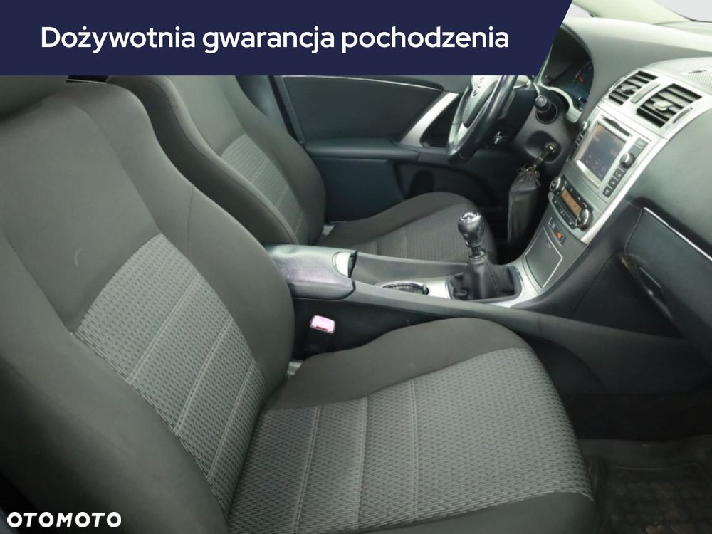 Toyota Avensis - 9